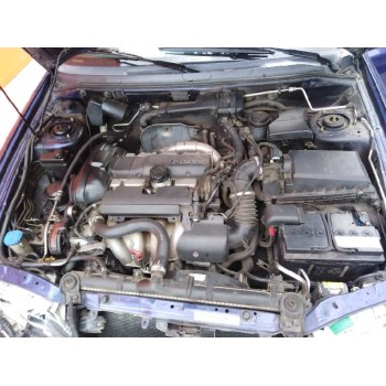 volvo v40 familiar del año 2003