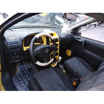 opel astra g berlina del año 2001