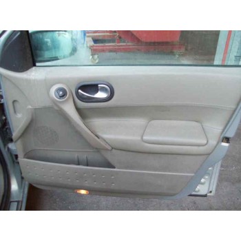 renault megane ii classic berlina del año 2003