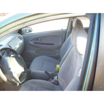 kia rio del año 2002
