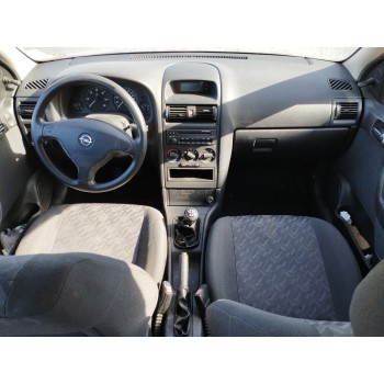 opel astra g berlina del año 2002