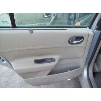 renault megane ii classic berlina del año 2003