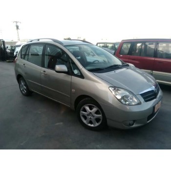 toyota corolla verso (e12) del año 2002