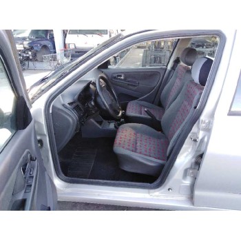 seat cordoba berlina (6k2) del año 2001