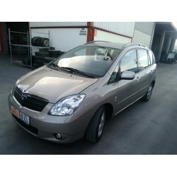 toyota corolla verso (e12) del año 2002