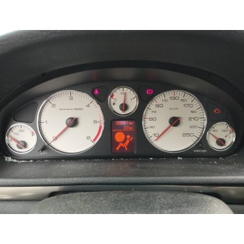 peugeot 407 del año 2010