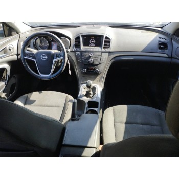 opel insignia berlina del año 2012