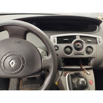 renault scenic ii del año 2004