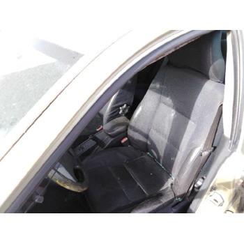 volvo s40 berlina del año 2002