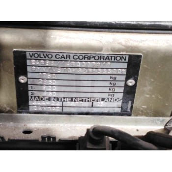 volvo s40 berlina del año 2002