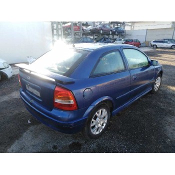 opel astra g berlina del año 2002