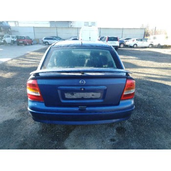 opel astra g berlina del año 2002