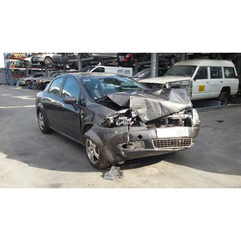 FIAT LINEA (323_, 110_) 2011