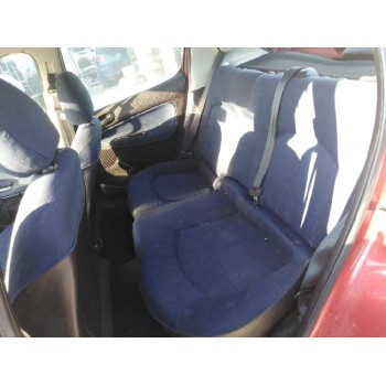 peugeot 206 berlina del año 2001