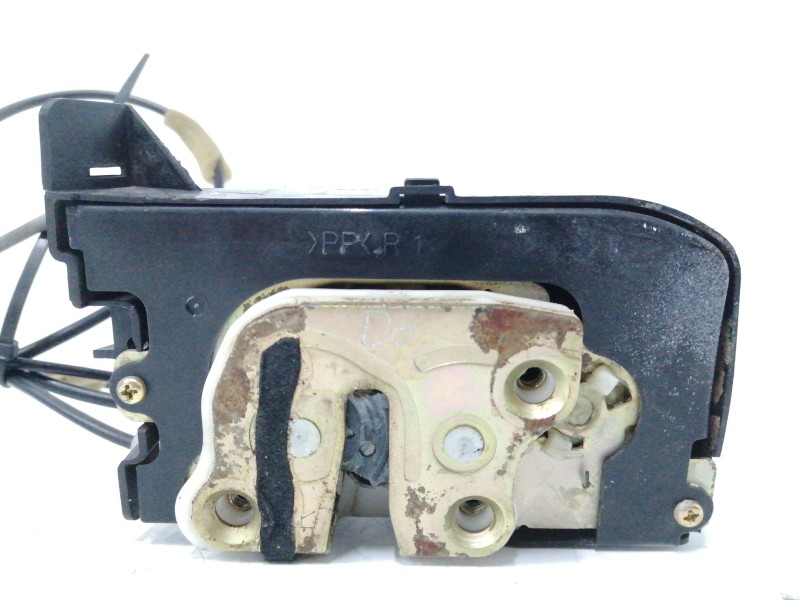 Recambio de cerradura puerta delantera derecha para mazda 2 berlina (dy) 1.6 cat referencia OEM IAM A92SPLR  