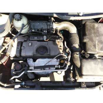 peugeot 206 berlina del año 2001