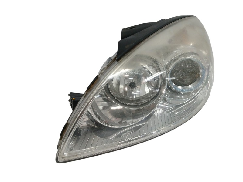 Recambio de faro izquierdo para hyundai i30 1.6 crdi cat referencia OEM IAM 921012LXXX PARA PULIR SIN TAPA TRASERA