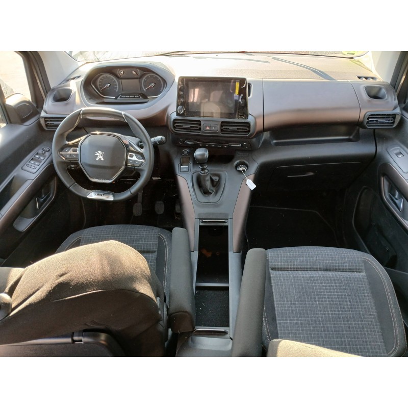 PUERTA LATERAL CORREDERA IZQUIERDA