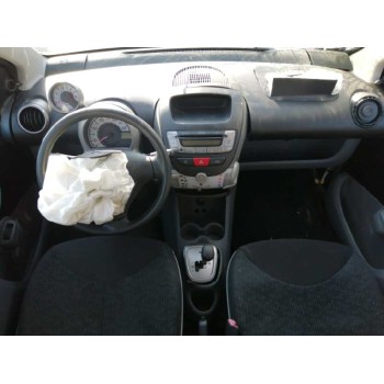 peugeot 107 del año 2010