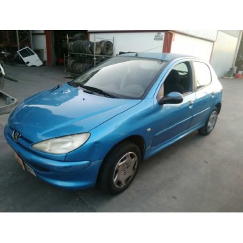 peugeot 206 berlina del año 2001