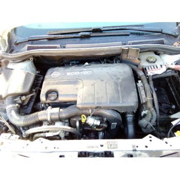 opel astra j gtc del año 2013