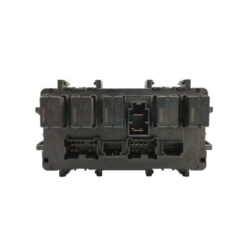Recambio de caja reles / fusibles para infiniti q50 q50 premium hybrid referencia OEM IAM   