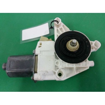 Recambio de motor elevalunas delantero izquierdo para mercedes-benz clase m (w164) 320 / 350 cdi (164.122) referencia OEM IAM A2