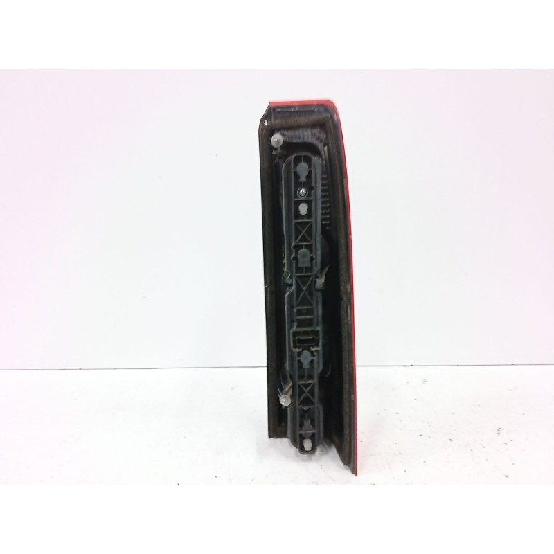 PILOTO TRASERO IZQUIERDO