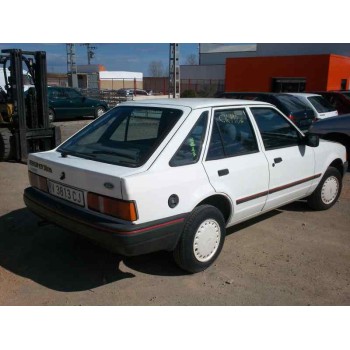 ford escort berlina del año 1987