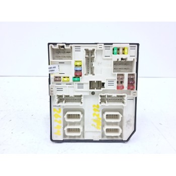Recambio de caja reles / fusibles para renault master iii autobús (jv) 2.3 dci 145 fwd (jv0f, jv0s, jv0t) referencia OEM IAM 284