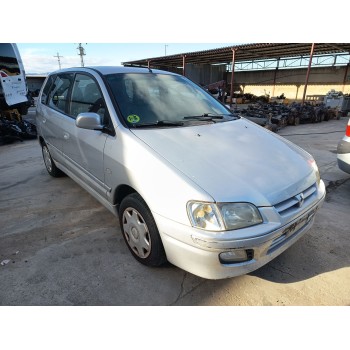 mitsubishi space star monospace (dg_a) del año 2001