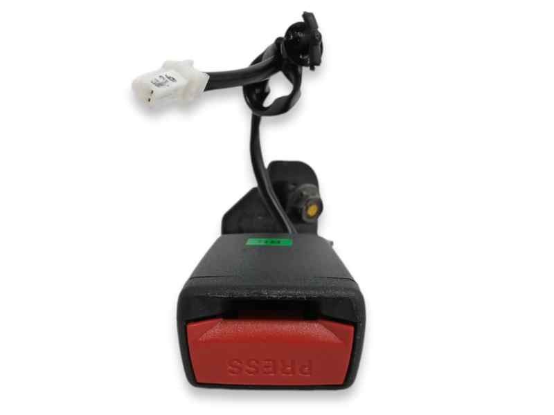 Recambio de enganche cinturon derecho para ssangyong tivoli 1.5 g15dtf referencia OEM IAM TRASERO Recambio de enganche cinturon derecho para ssangyong tivoli 1.5 g15dtf referencia OEM IAM TRASERO