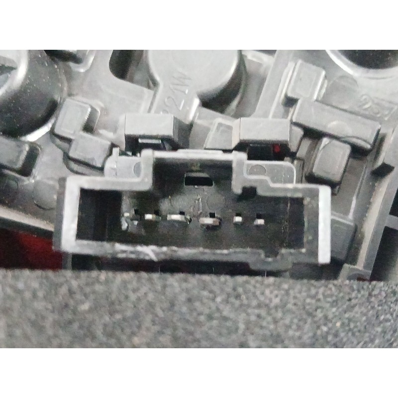 PILOTO TRASERO DERECHO