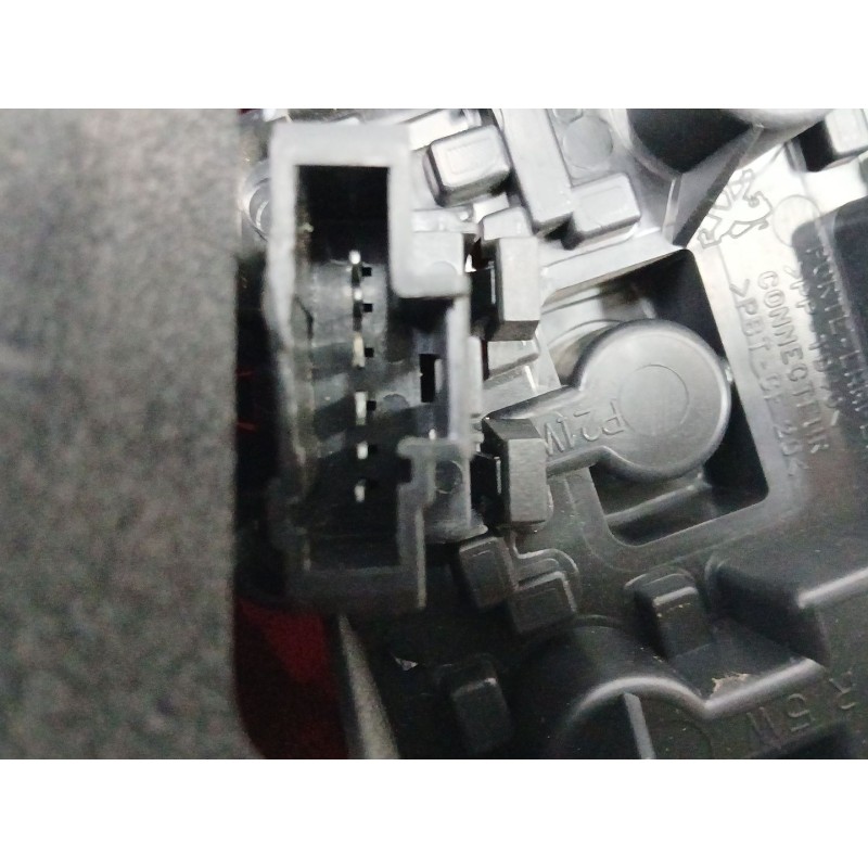 PILOTO TRASERO IZQUIERDO