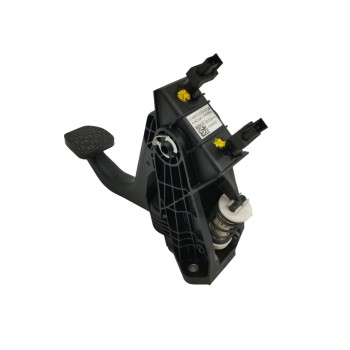 Recambio de pedal embrague para mercedes-benz vito kasten 1.6 cdi cat referencia OEM IAM A4472901701  