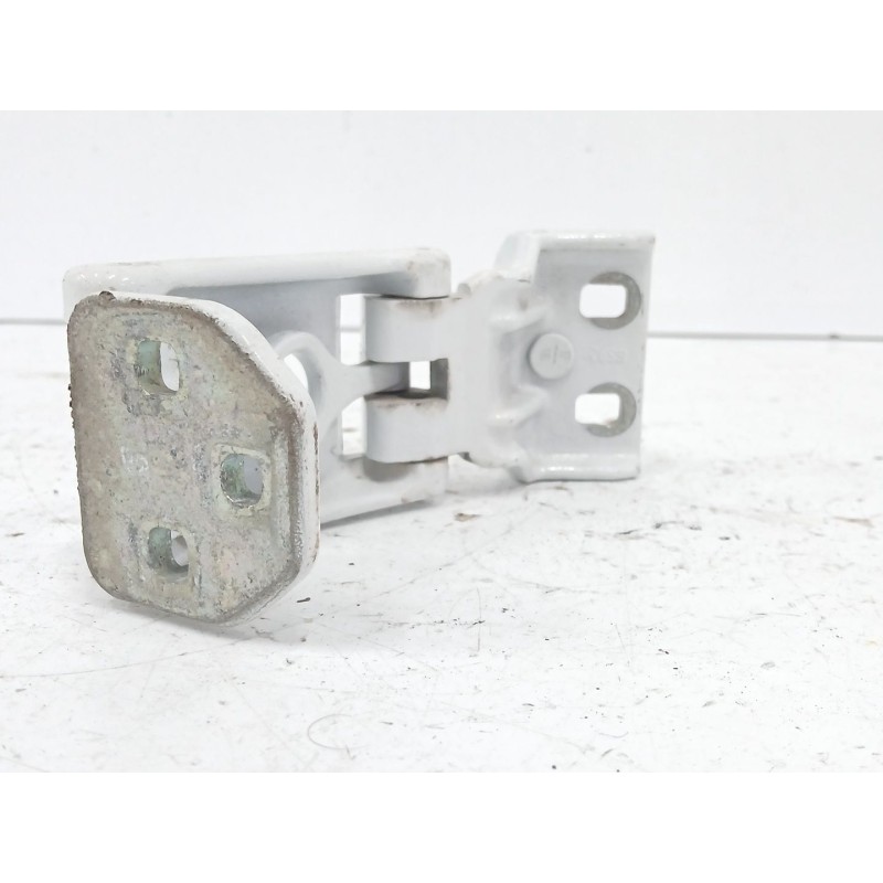 BISAGRA DERECHA PORTON