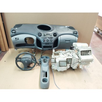 Recambio de salpicadero para toyota yaris (_p1_) 1.3 (ncp10_, scp12_) referencia OEM IAM   