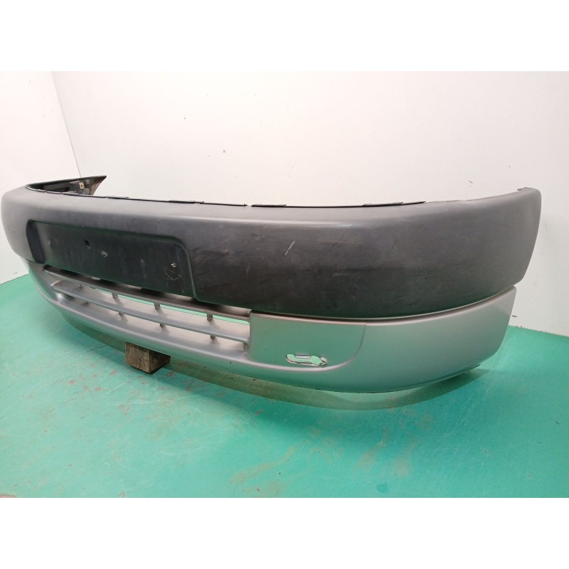 PARAGOLPES DELANTERO