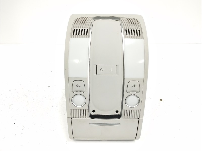 Recambio de luz interior para audi a6 berlina (4f2) 2.0 tdi referencia OEM IAM 4F0947135BP Recambio de luz interior para audi a6 berlina (4f2) 2.0 tdi referencia OEM IAM 4F0947135BP