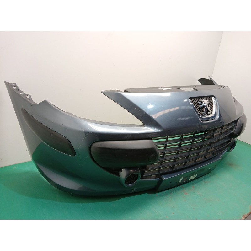 PARAGOLPES DELANTERO