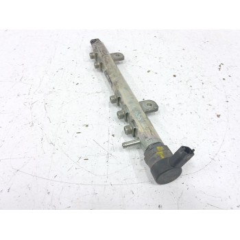 Recambio de rampa inyectora para opel combo tour 1.3 cdti 16v referencia OEM IAM 55200517 0445214086 