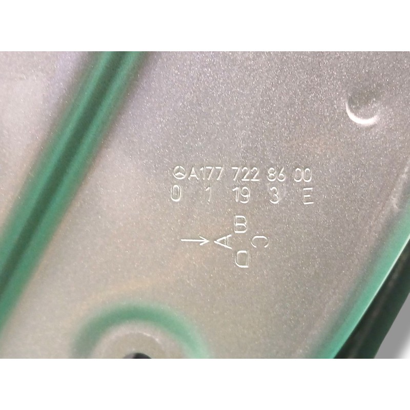 PUERTA DELANTERA DERECHA A1777206205