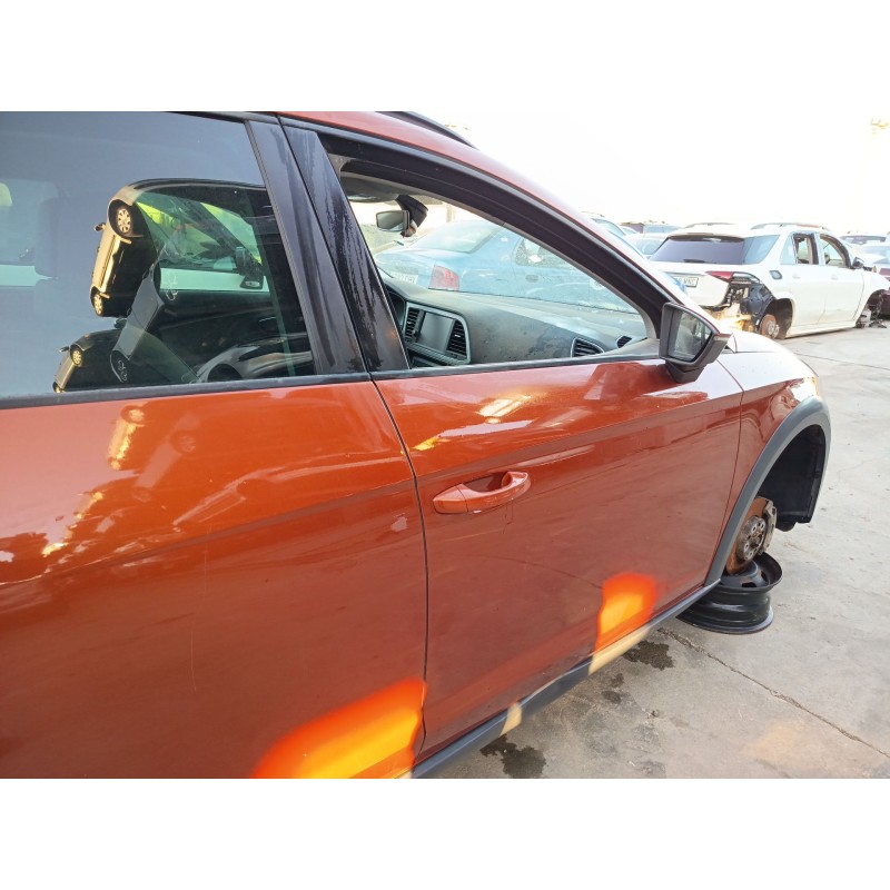 PUERTA DELANTERA DERECHA