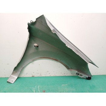 Recambio de aleta delantera izquierda para hyundai getz (tb) 1.6 referencia OEM IAM 663110B750  