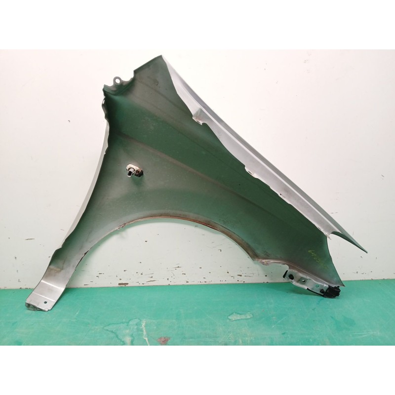 ALETA DELANTERA IZQUIERDA