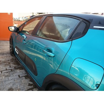 Recambio de puerta trasera izquierda para citroën c3 iii (sx) 1.2 thp 110 referencia OEM IAM   