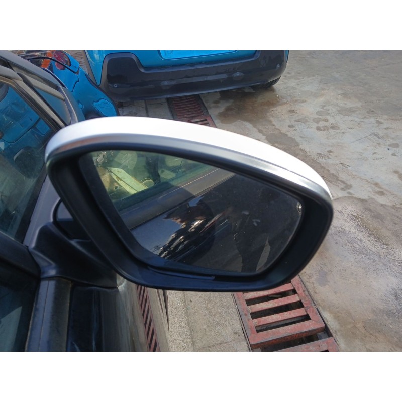 RETROVISOR DERECHO