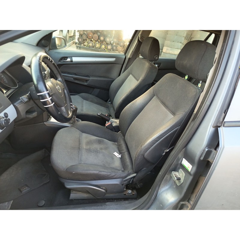 OPEL ASTRA H Station Wagon (A04) 2005