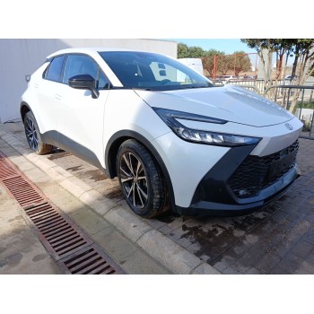 toyota c-hr (_x1_) del año 2024