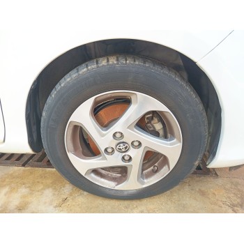 toyota yaris (_p13_) del año 2015